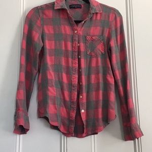 Aeropostale pink and grey shirt
